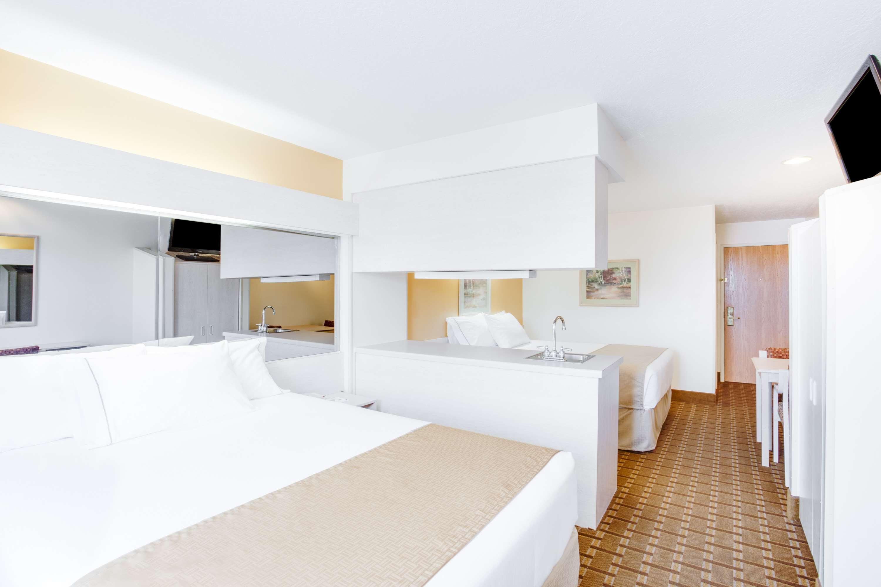 Surestay Hotel By Best Western Christiansburg Blacksburg Exterior photo